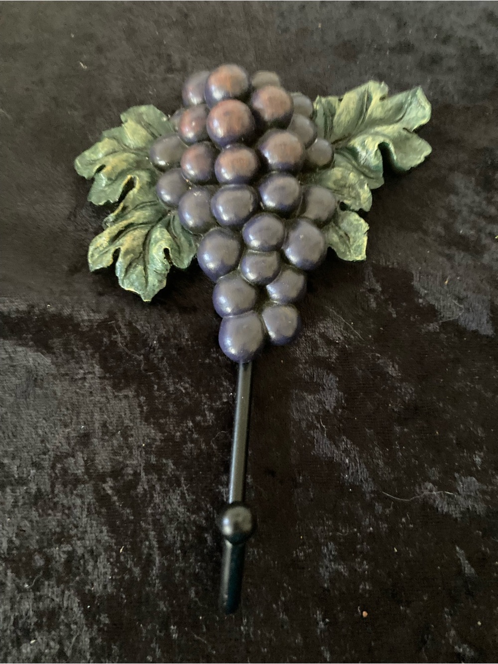 Grape Cluster Wall Hook in Purple and Green - Unbranded